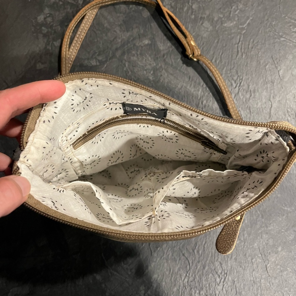 Myra Bag - Picture 2 of 4